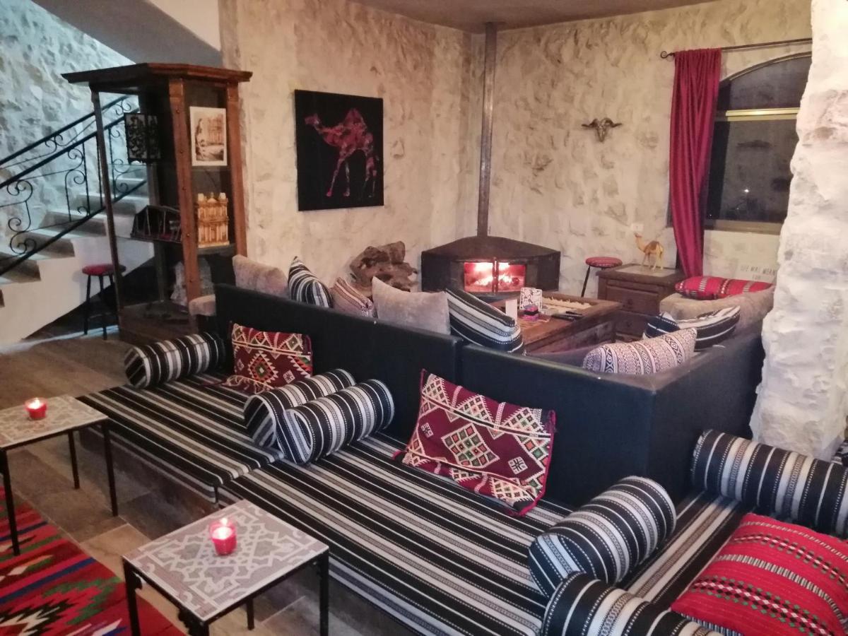 Infinity Lodge Wadi Musa Exterior photo